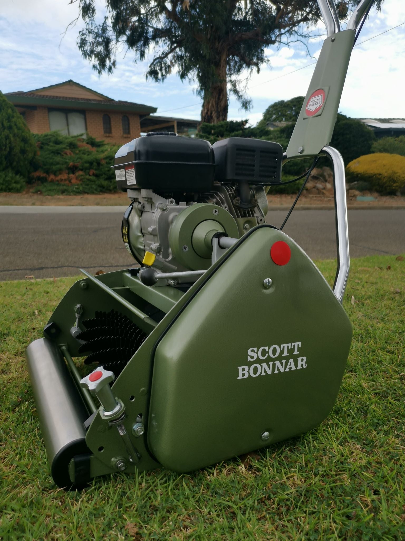 Replacing Your Engine On A Scott Bonnar Reel Mower – Small Engine
